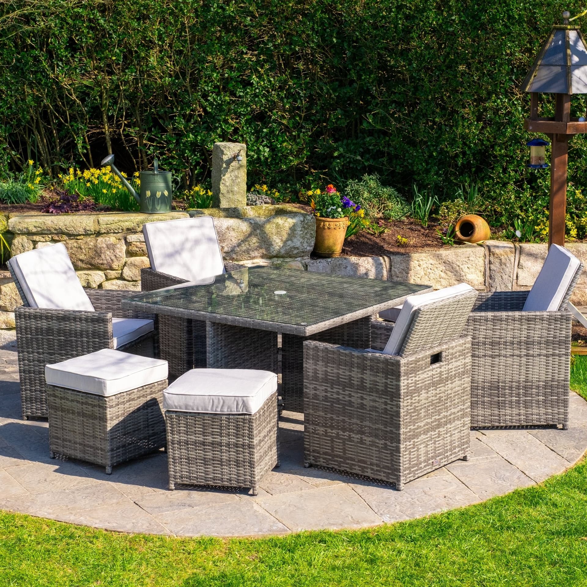 Stylische Outdoor-Möbel: Inspirationen für eine gemütliche Gartenecke