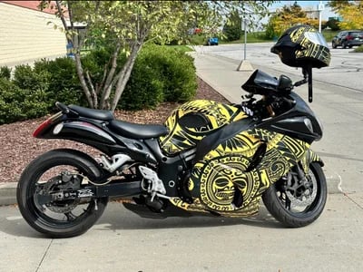 Motorrad folieren: Kosten, Vorteile und was du wissen solltest
